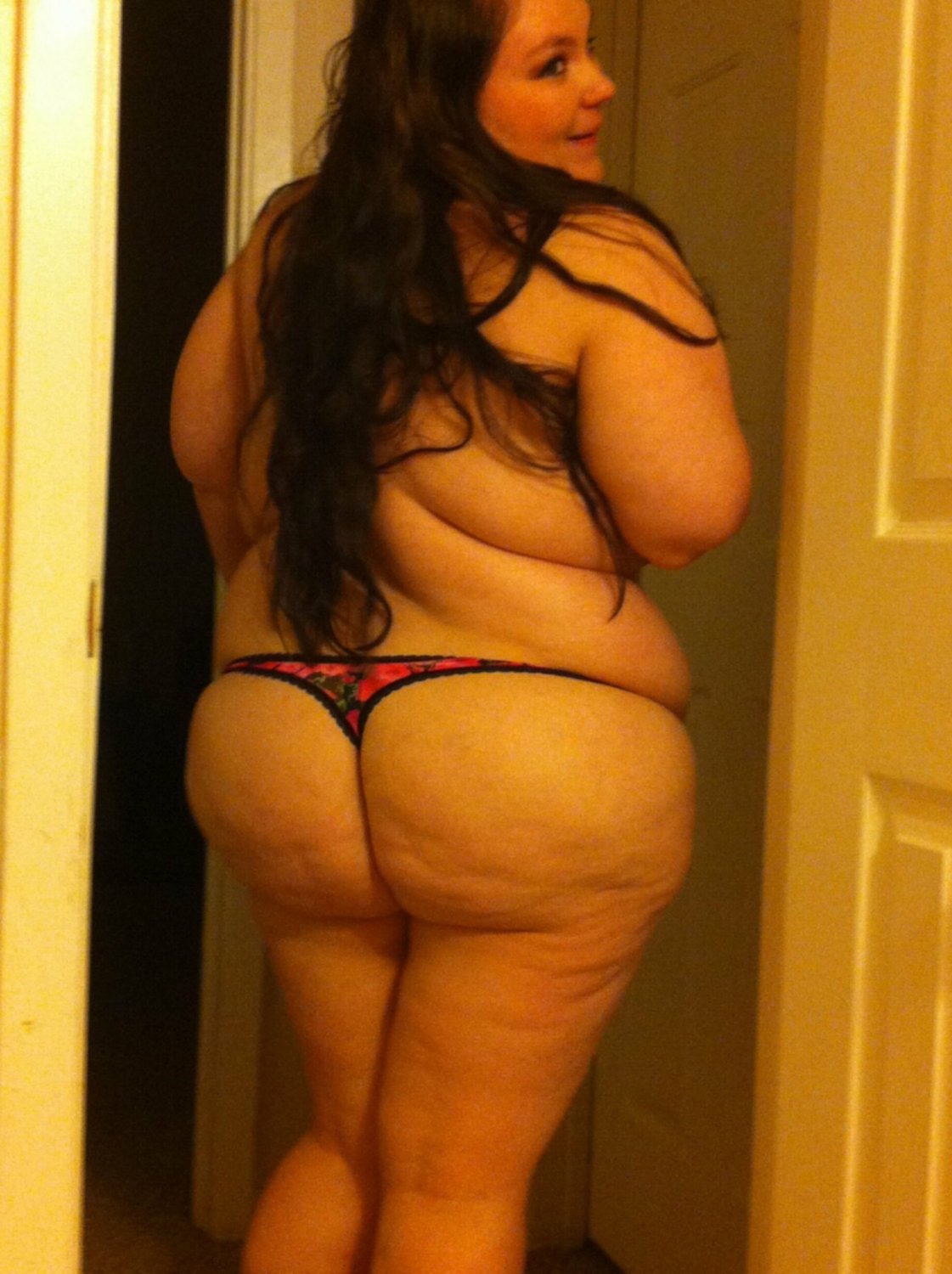 Christie 35 y/o Southern Curvy Wife - Porn - EroMe