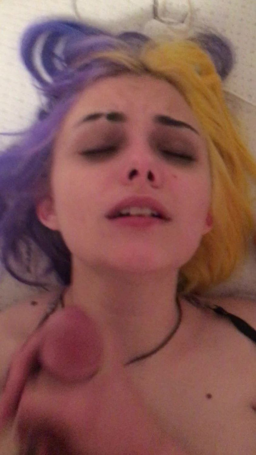 Pretty_parasite_666  Kaitlyn Dread - Porn - EroMe