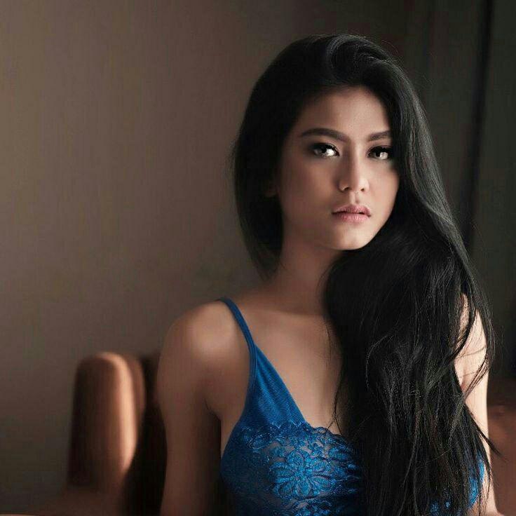 Alexa #h4novEEZ