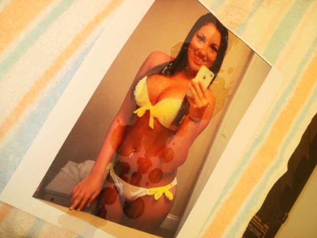 Cum on Kimberly's hot bikini bod! #DCwj9jqf