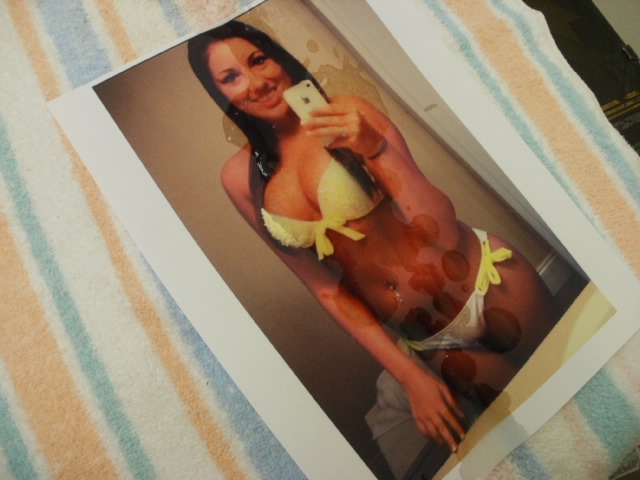 Cum on Kimberly's hot bikini bod! #VmS6lTPm