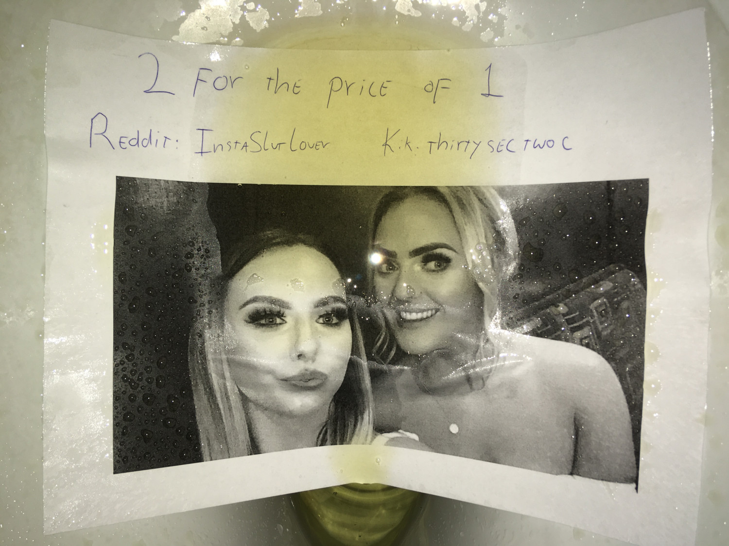 Pisstribute “2 for the price of 1” (toilet) #Wv69a3L3