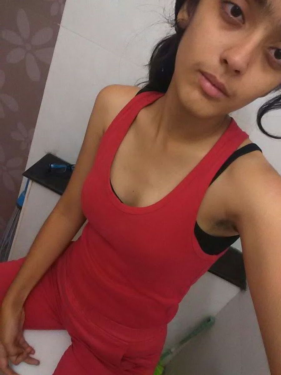 Hot indian teen pics leaked by bf (full folder link)