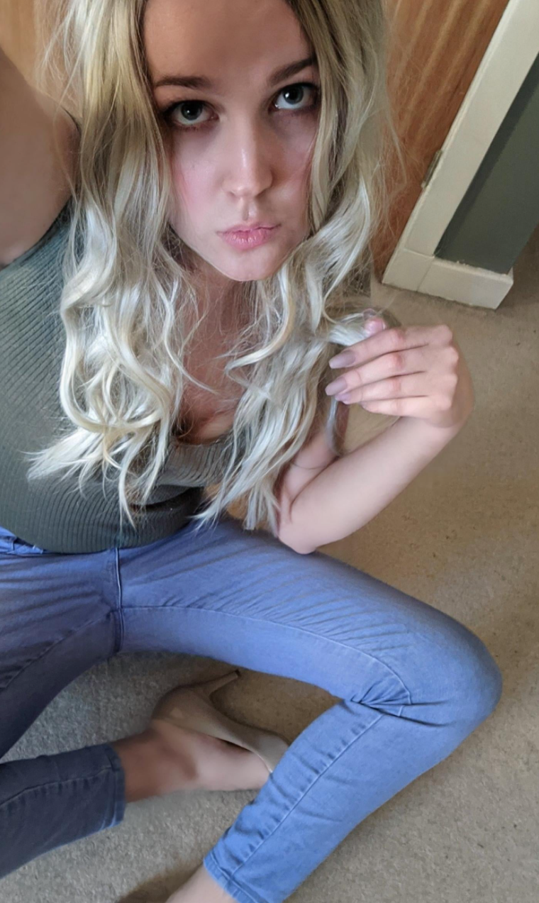 Katy Kross #Xgn2mmlL