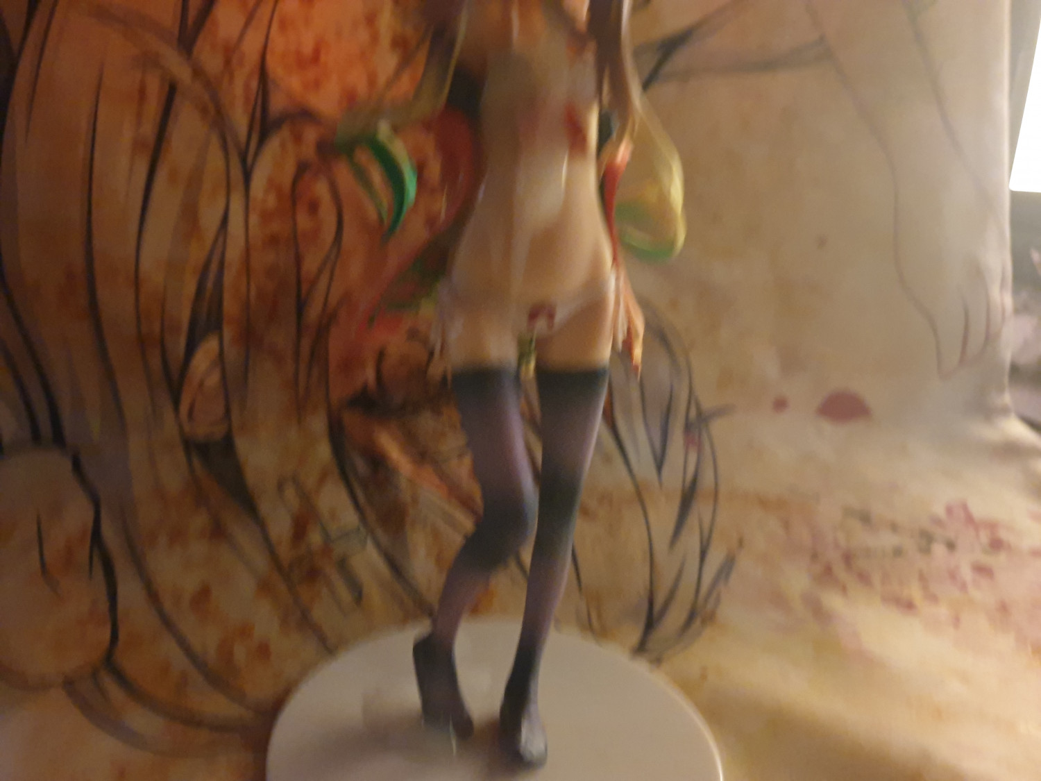 I'm awful at commitment so I've started work on Shiro from (What i think is) no game no life. 1'st. #9OK9IK9h