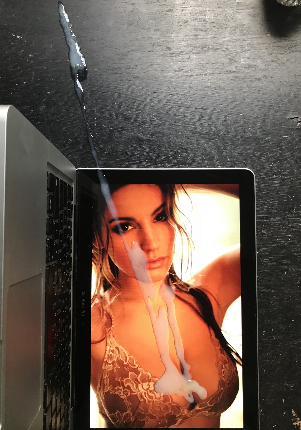 Kelly Brook tributes #ihxtCyRG
