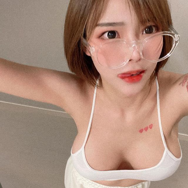 Mina Sexy Photos (wmookies) #wVLAQU8Y