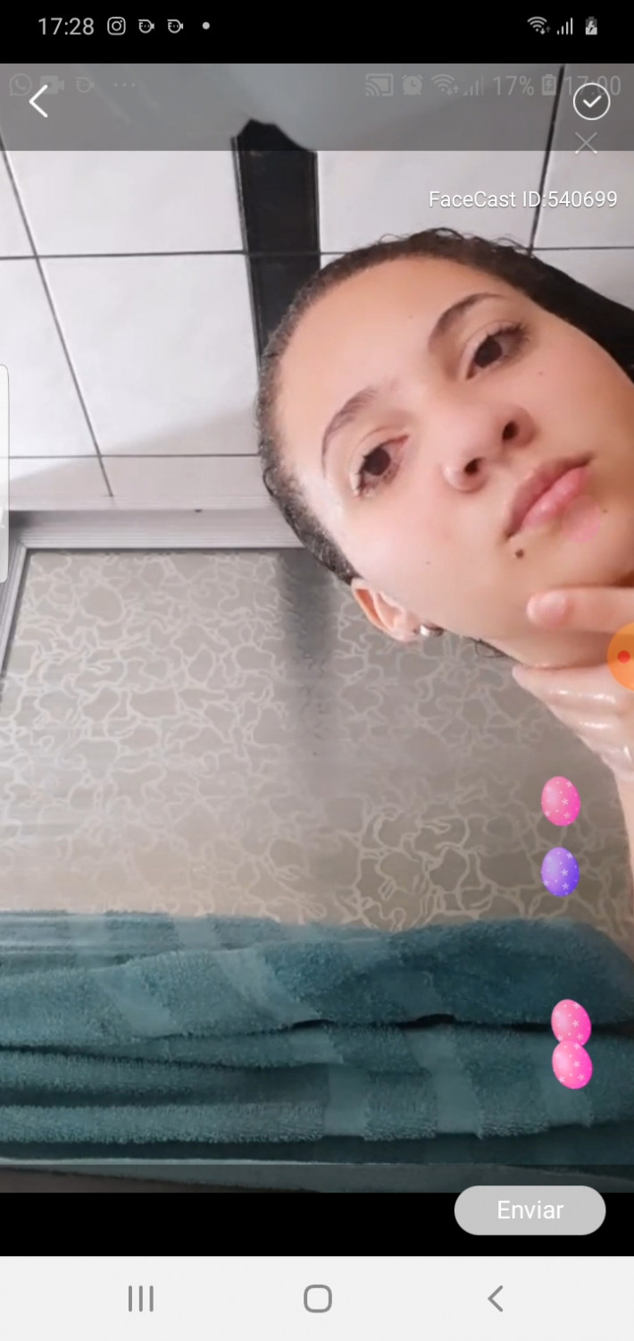 Qu33nF3rn4nd4 #qrOz3E9H