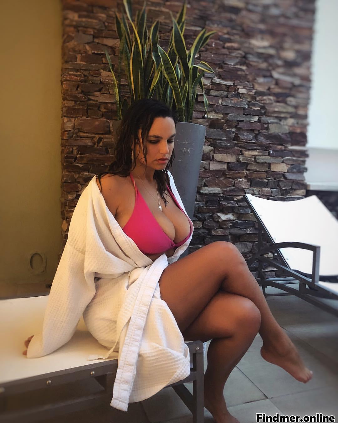Alejandra C #ZtjaZAZJ
