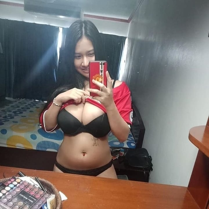 Eastern Desi Babe #xKoaq70M