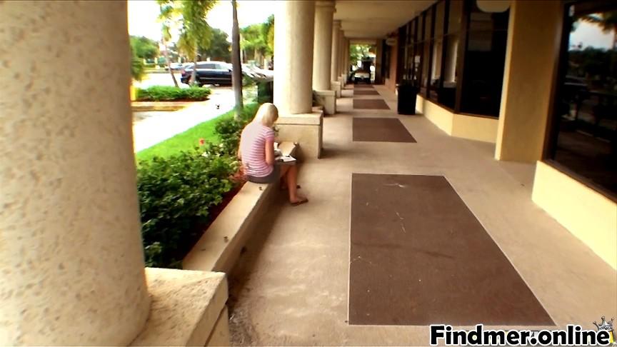 Super Hero Voyeur Wifi Images! 12 pics and 1 movie of Holli from Street Blowjobs! #lJ1bddHp