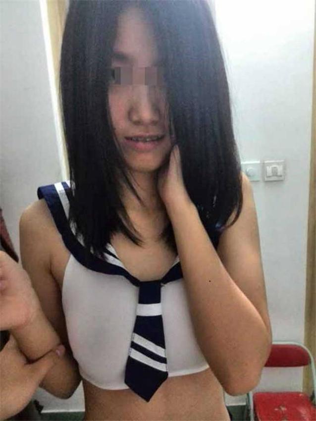 Chinese university student #tLDaXRiy