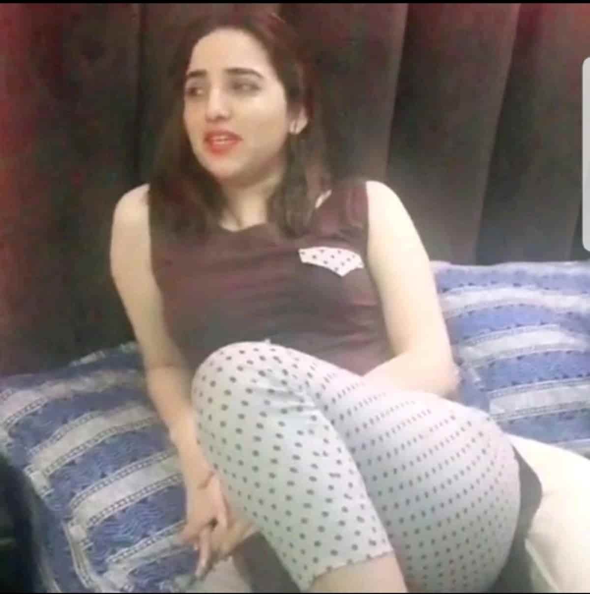 TikTok Star Hareem Shah Nude Videos Leaked! - Porn - EroMe