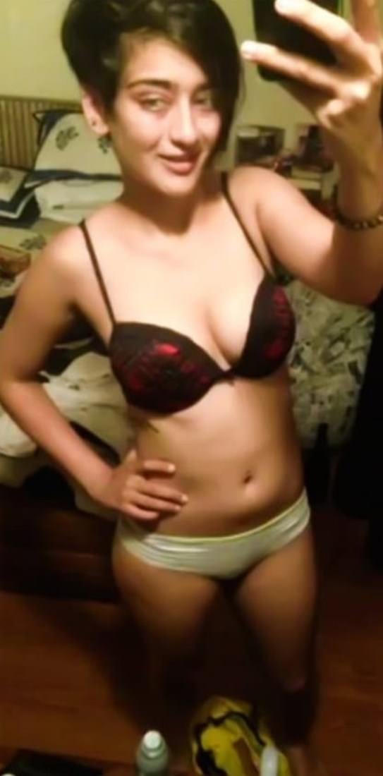 543px x 1100px - Akshara Haasan Nudes And Porn Videos Leaked! - Porn - EroMe
