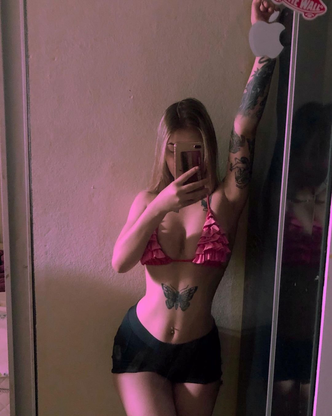 wavybabynick (nicoly) #5YwxazxD