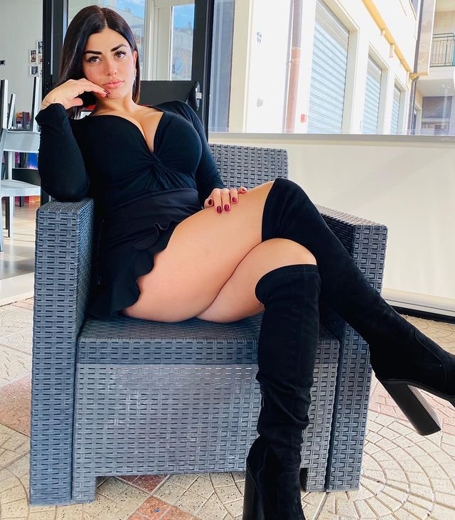 Instagram model Chaterine Quaratino Hot Photos #mTa9Ztgx