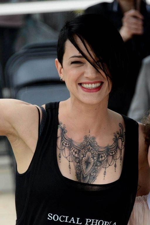 Asia Argento spurts well comed #GDViWyaG