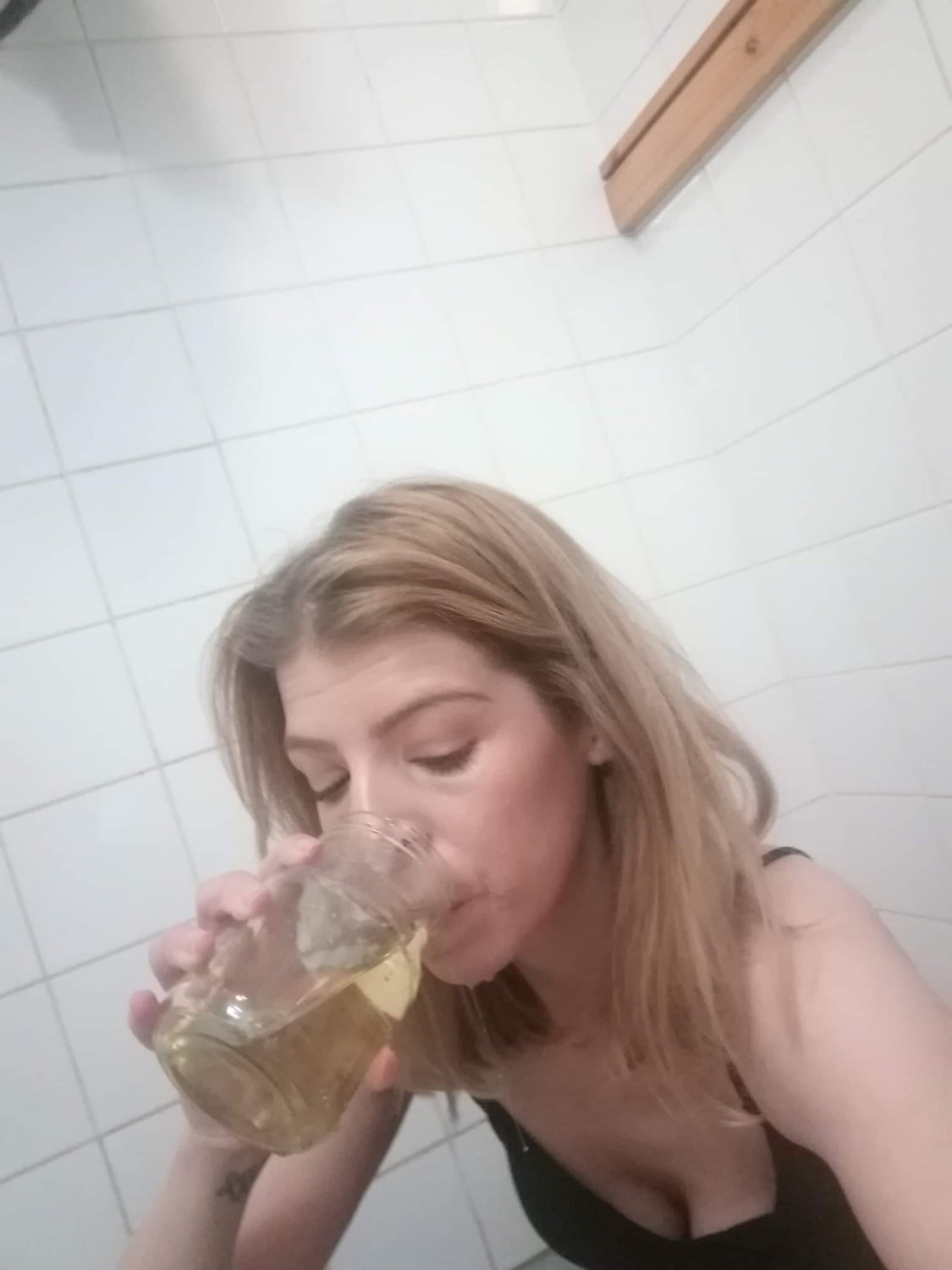 Pee loving escort #U18K61Qs