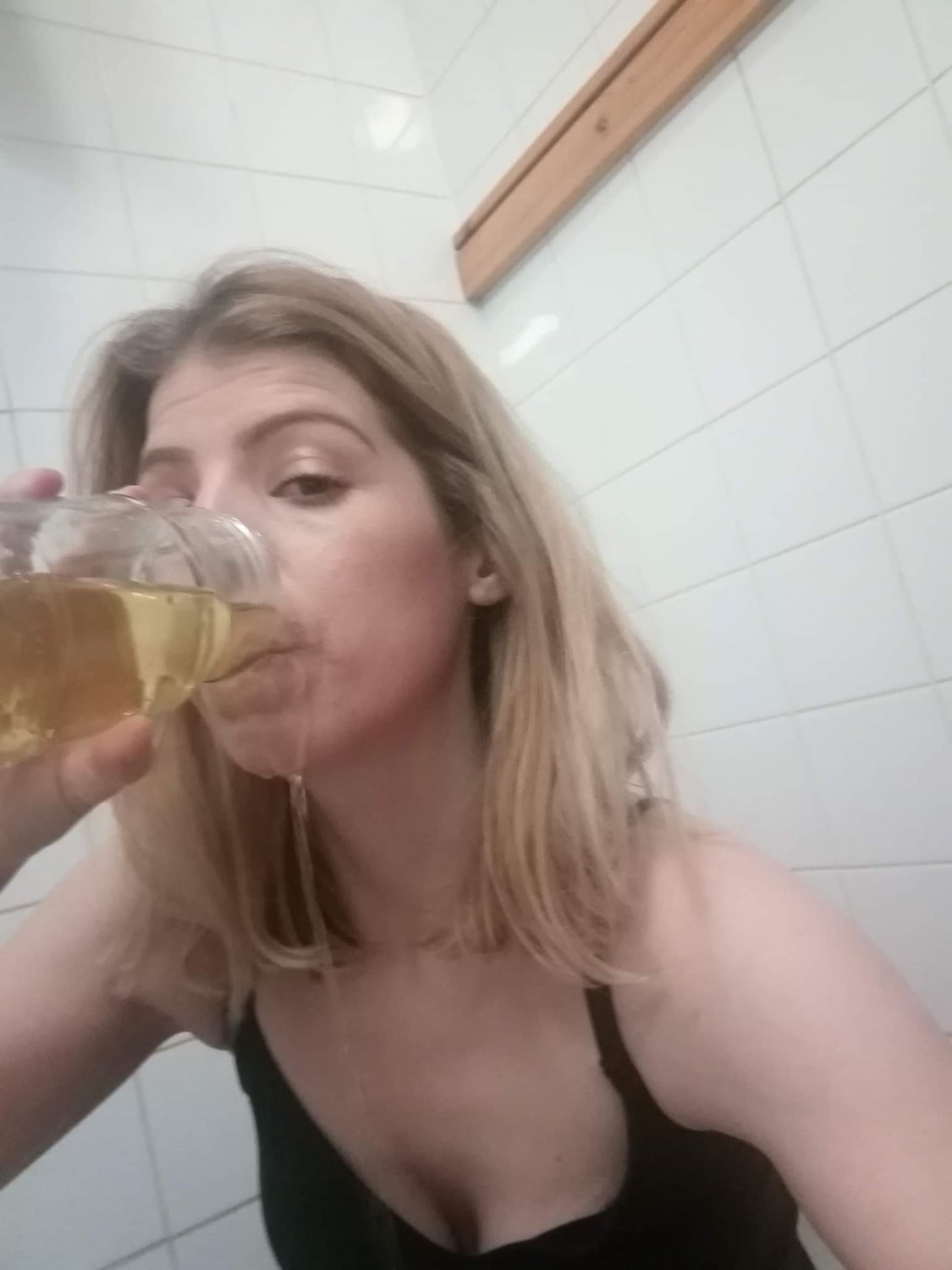 Pee loving escort #nVXo1lKn