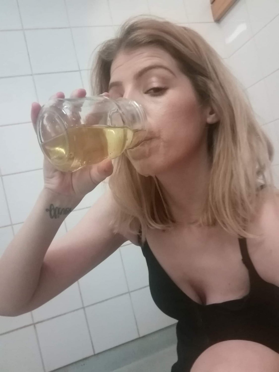 Pee loving escort #pSPDTALU