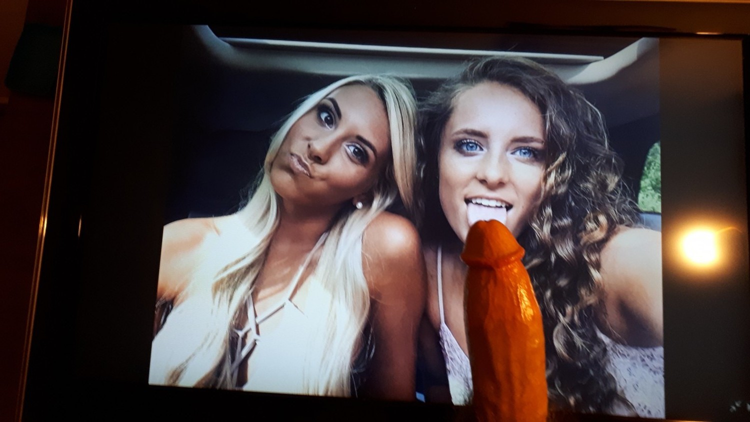 Blonde Hottie + Cute Friend Tribute 1 #iia9nXBI