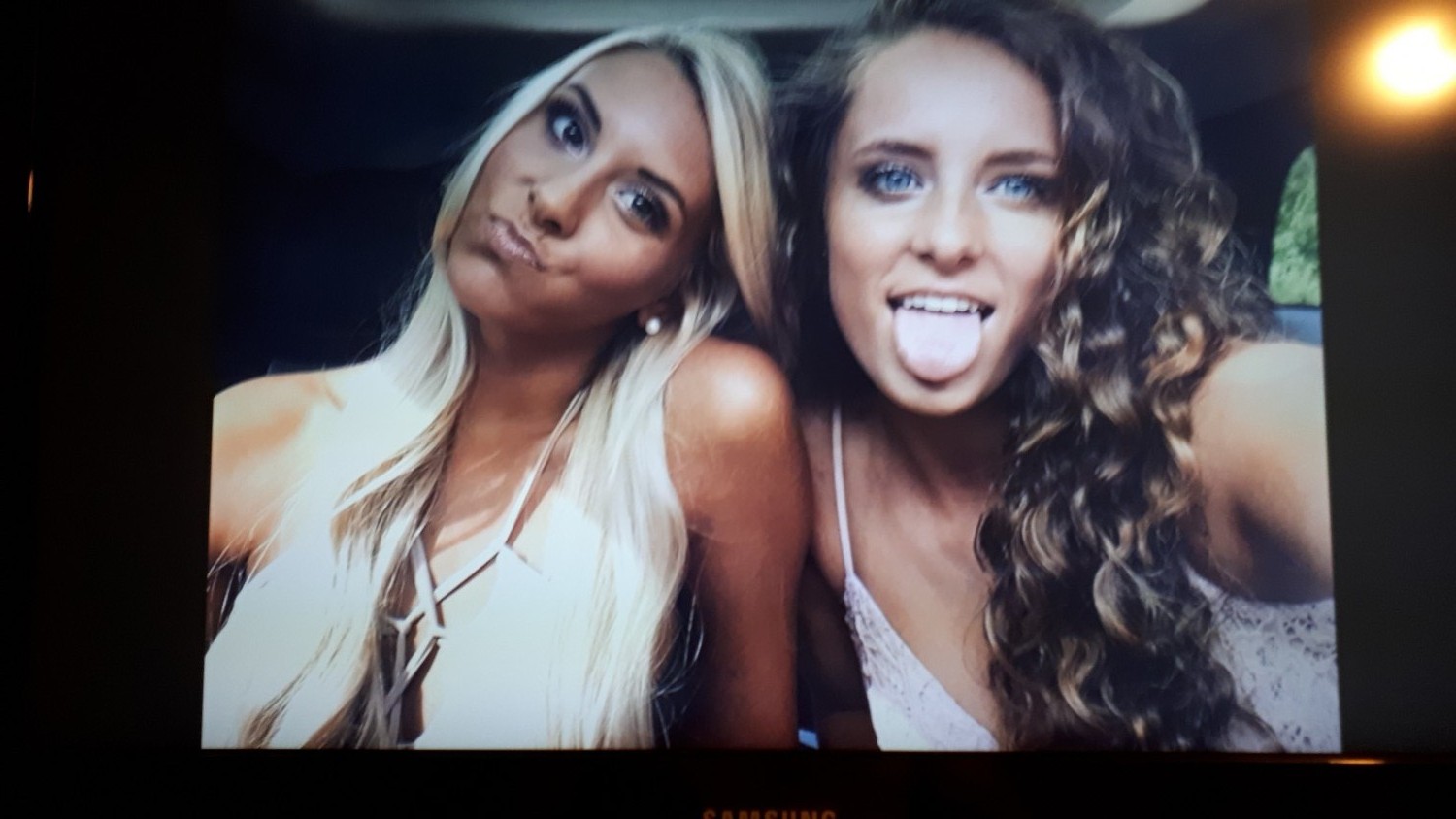 Blonde Hottie + Cute Friend Tribute 2 #Ny1Ka0lT