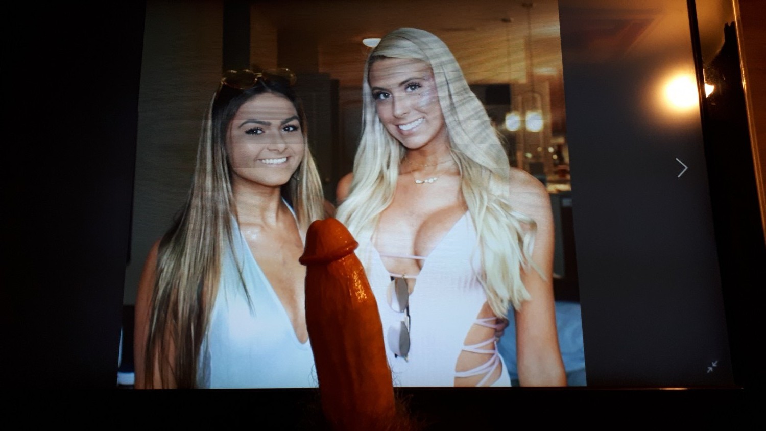 Blonde Hottie + Cute Friend Tribute 2 #rWue51Bx