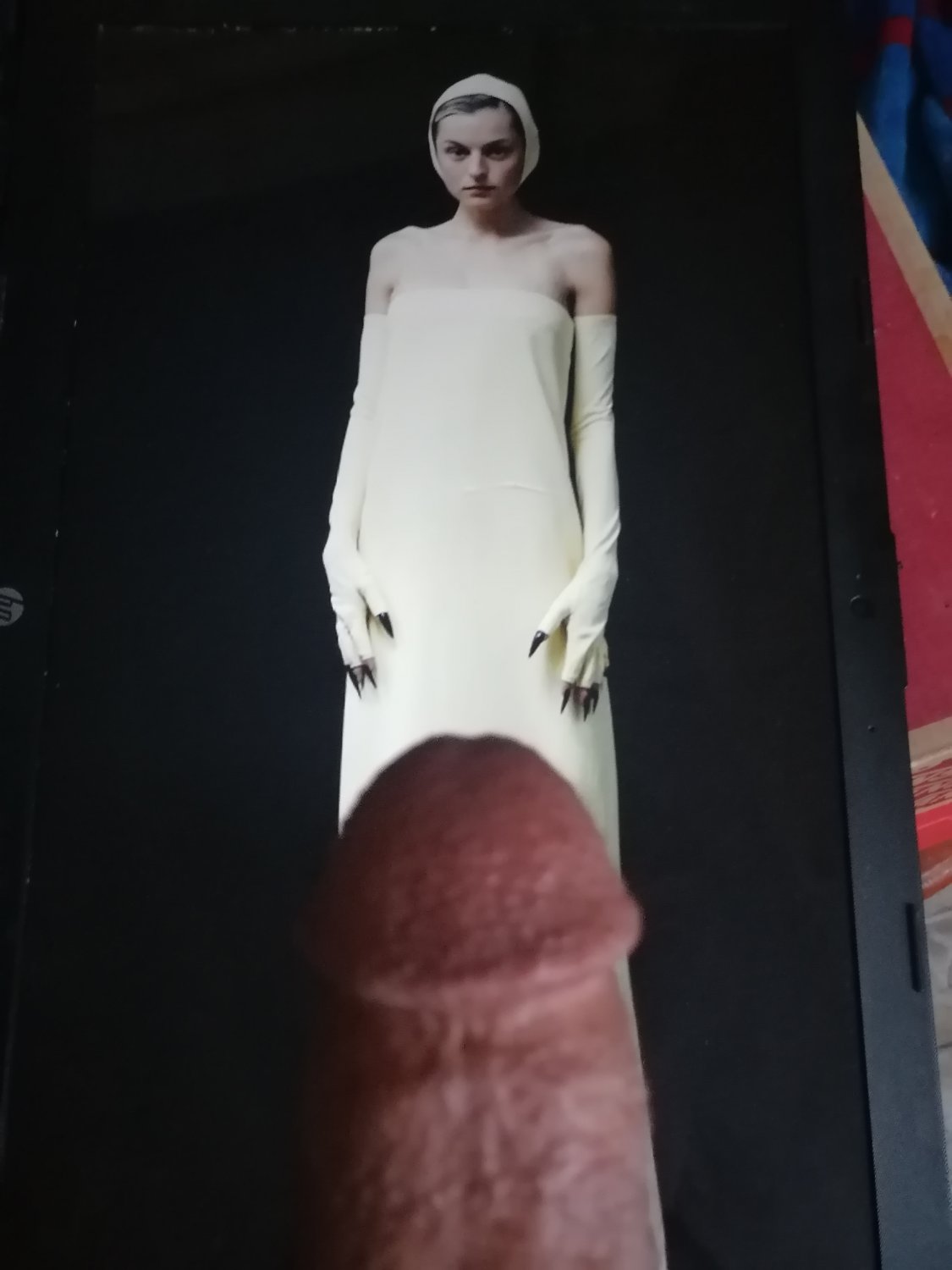 Emma Corrin (special cock tribute and cum tribute) #aUXtY2rj