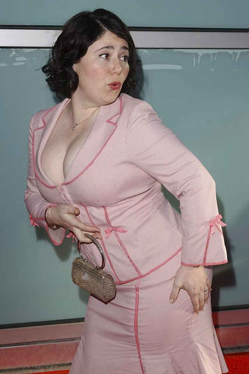 Alex Borstein Tits