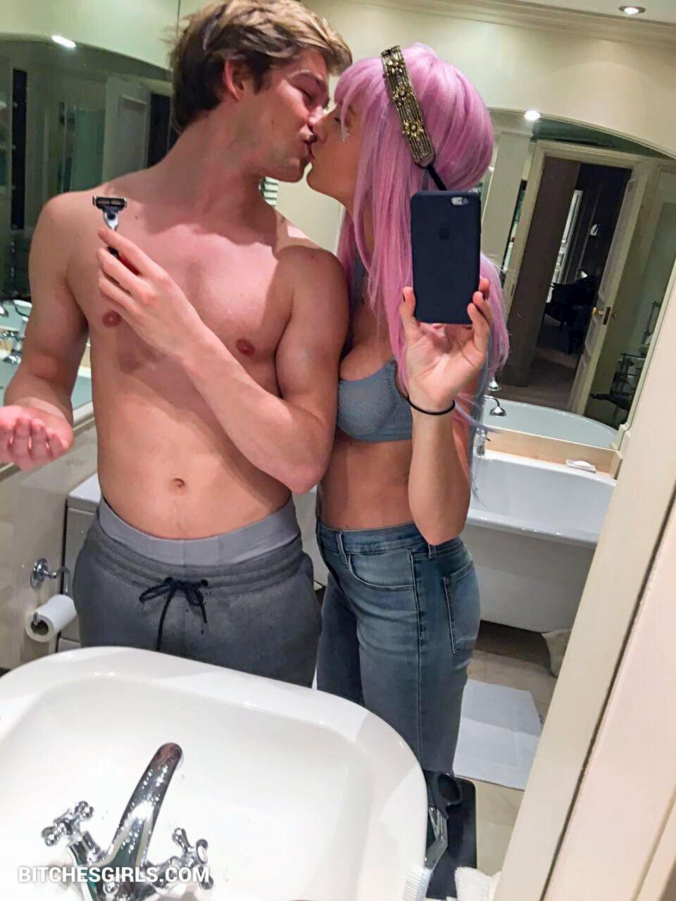 Taylor Swift Nudes - Celebrity Sexy Album #YLSa19yB