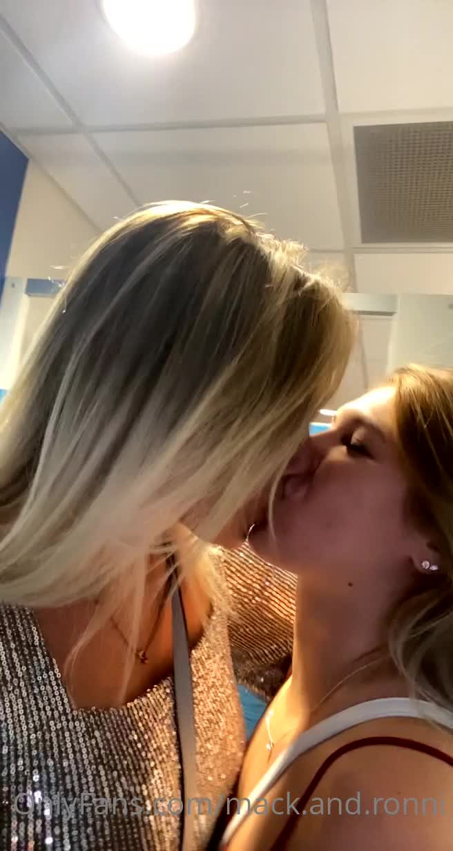 Drunk Friends Kissing In Public Bathroom - Porn photo photo