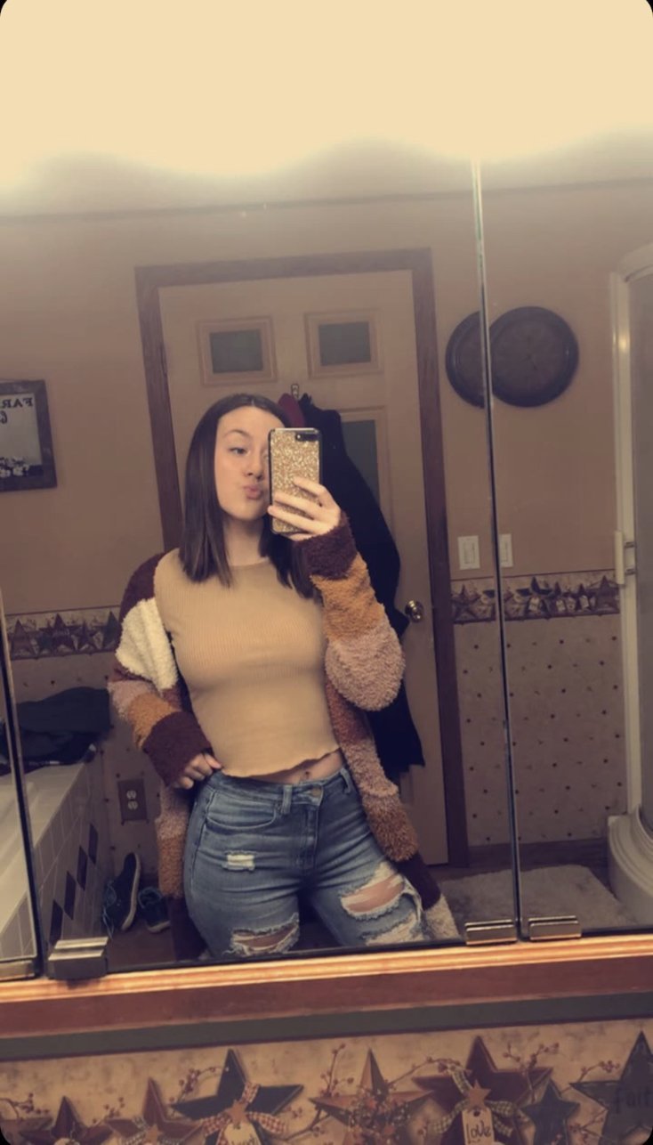Slut girlfriend Exposed. Send your slut to expose Kik alphawest09 #m0CVJzNz